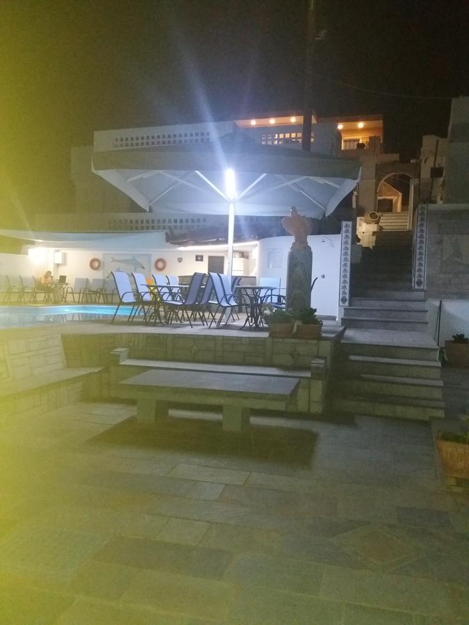 马诺斯公寓酒店 圣尼古拉奥斯 外观 照片
